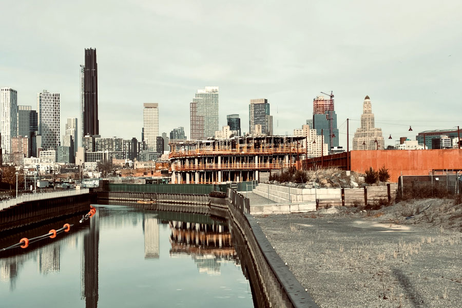 Picture of a job site in Gowanus Canal in Brooklyn | Contractor pricing guide for construction projects | Knowify